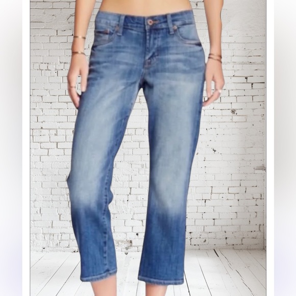 Lucky Brand Jeans Easy Rider Cropped Women Sz 8 Distressed Jeans - Picture 8 of 8
